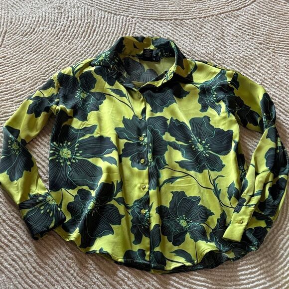Bailey 44 Lime and Charcoal Floral Top - Picture 1 of 8